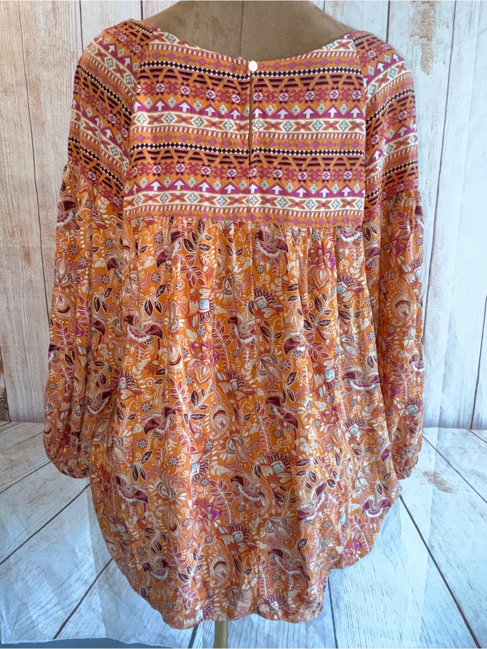 Cato Orange Paisley Peasant Tunic, Boho floral, loose fit, Sz 26/28 or 4X - Picture 7 of 14